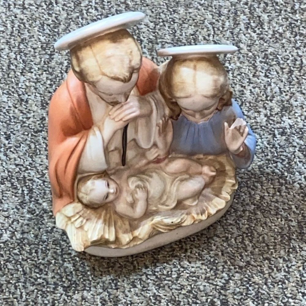 Vintage Italy Ceramic Nativity Scene Figurine Decor